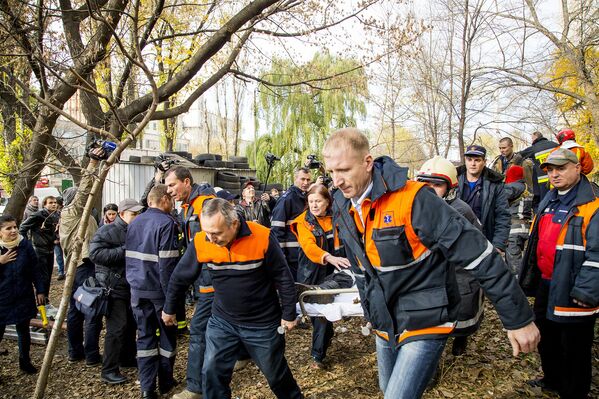 Пожарного Ивана Ногайлыка пытались спасти, но не сумели - Sputnik Молдова