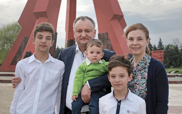 Семья Игоря Додона - Sputnik Молдова