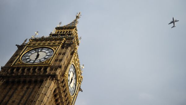 Часовая башня Биг Бен Вестминстерского дворца в Лондоне. - Sputnik Moldova